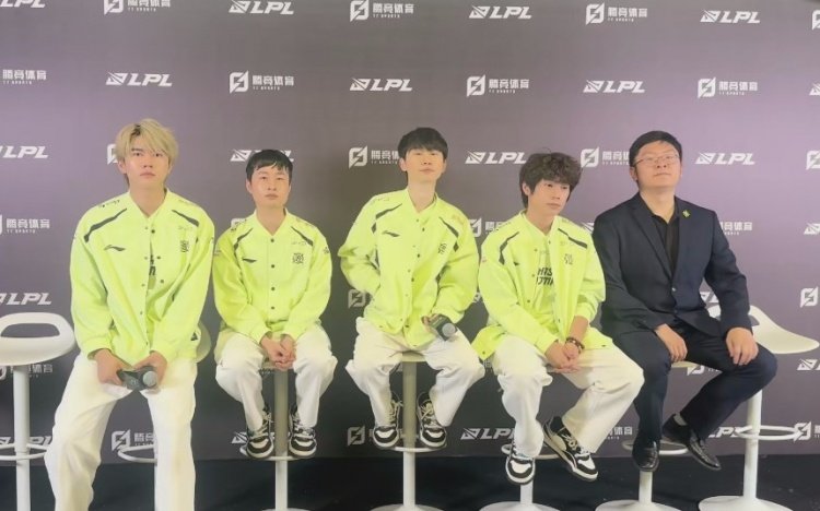 NIP赛后群访教练 更需要把选手竞技状态找回来