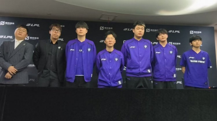 UP赛后群访 中期的运营和决策上没做好大家这一年辛苦了