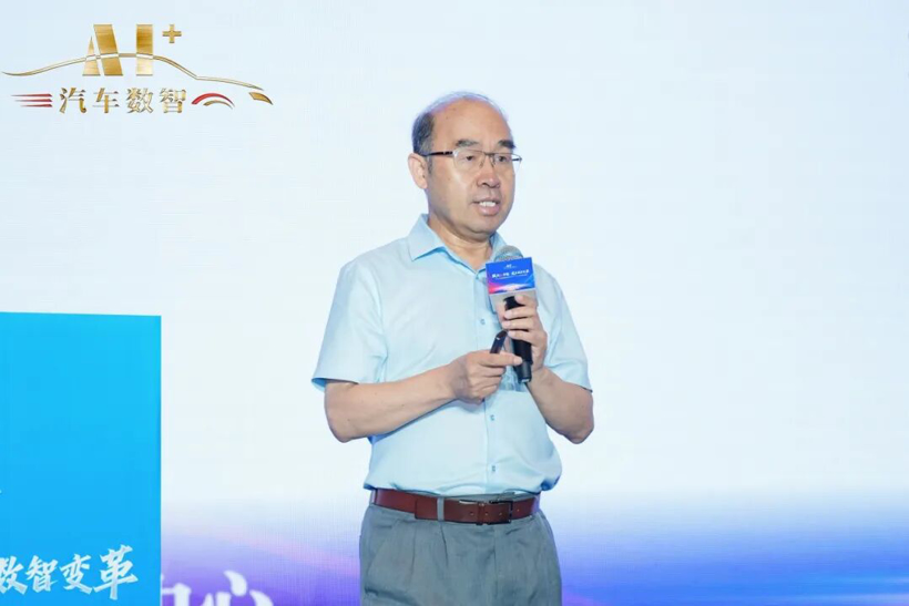 “联创AI势能 友享数智变革”2025AI+汽车数智创享年会在武汉盛大召开
