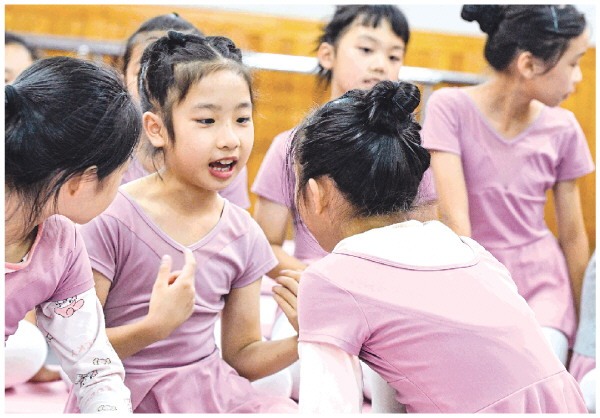 小演员的快乐艺术节