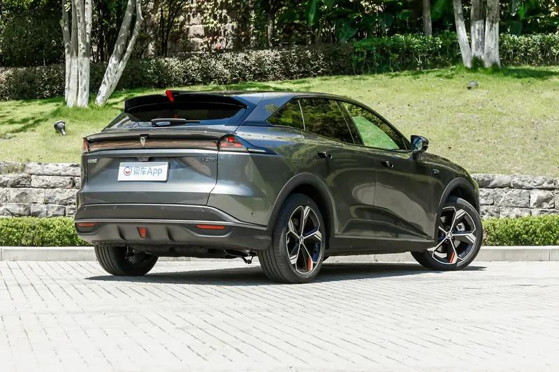 深蓝S07第30万台正式下线 售价15.69万元起